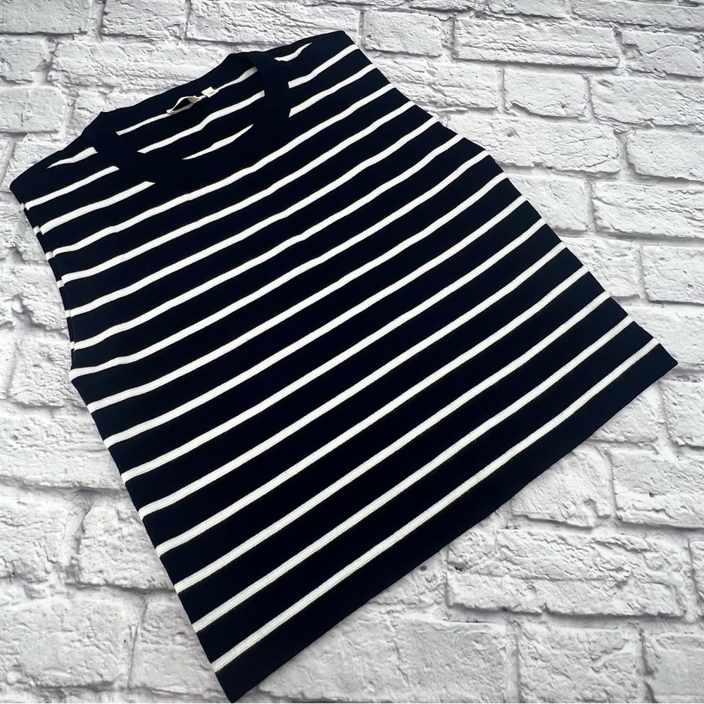 Cyrus Black and White Striped Sleeveless Top Sz Small Fine Knit Layer Tank Top